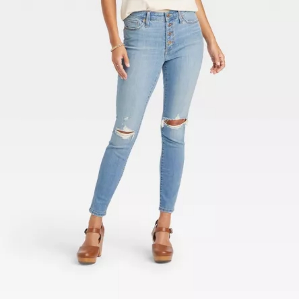 B4 Women's High-Rise Skinny Jeans - Universal Thread